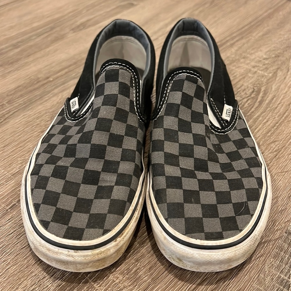 Vans Black/Gray checkered slip ons, men’s 6 / women’s 7.5